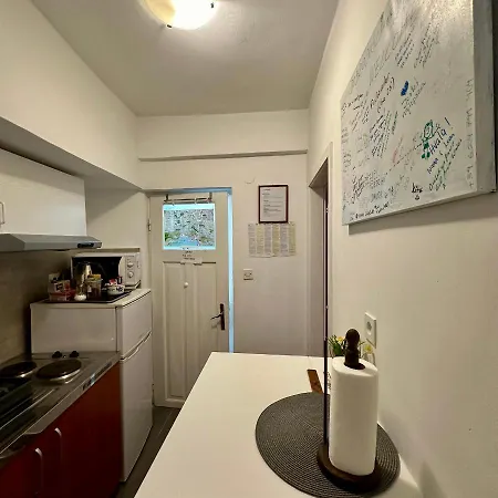 Apartment Ne-do In Varos